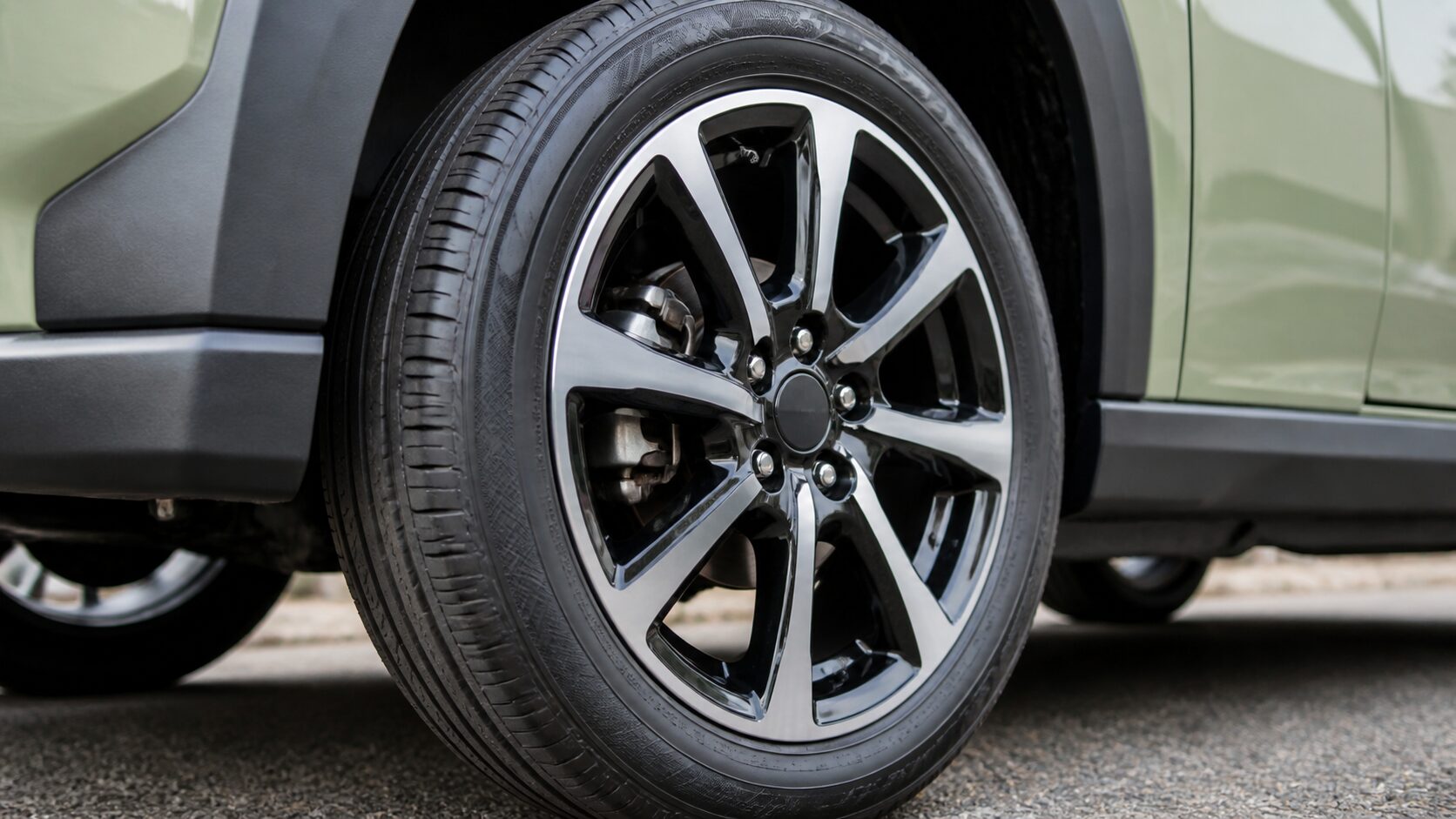 タフト 175/65R15 車検